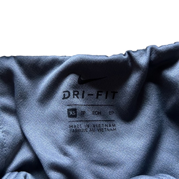 Nike dri fit size xs grey running shorts - Picture 3 of 3